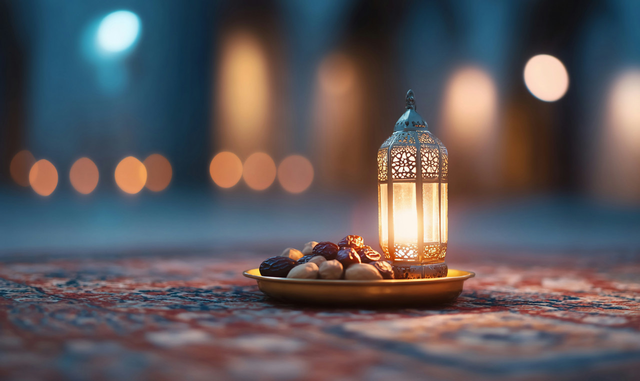 An Islamic lantern and dates