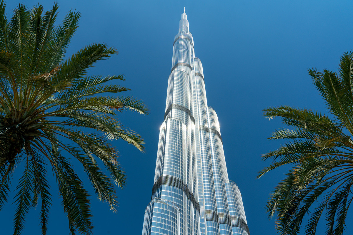 An image of Burj Khalifa during the day